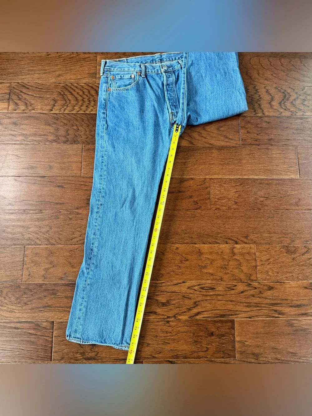 Levi’s Men’s 501 jeans 36x32 Original Button Fly Straight Leg Medium Wash Denim
